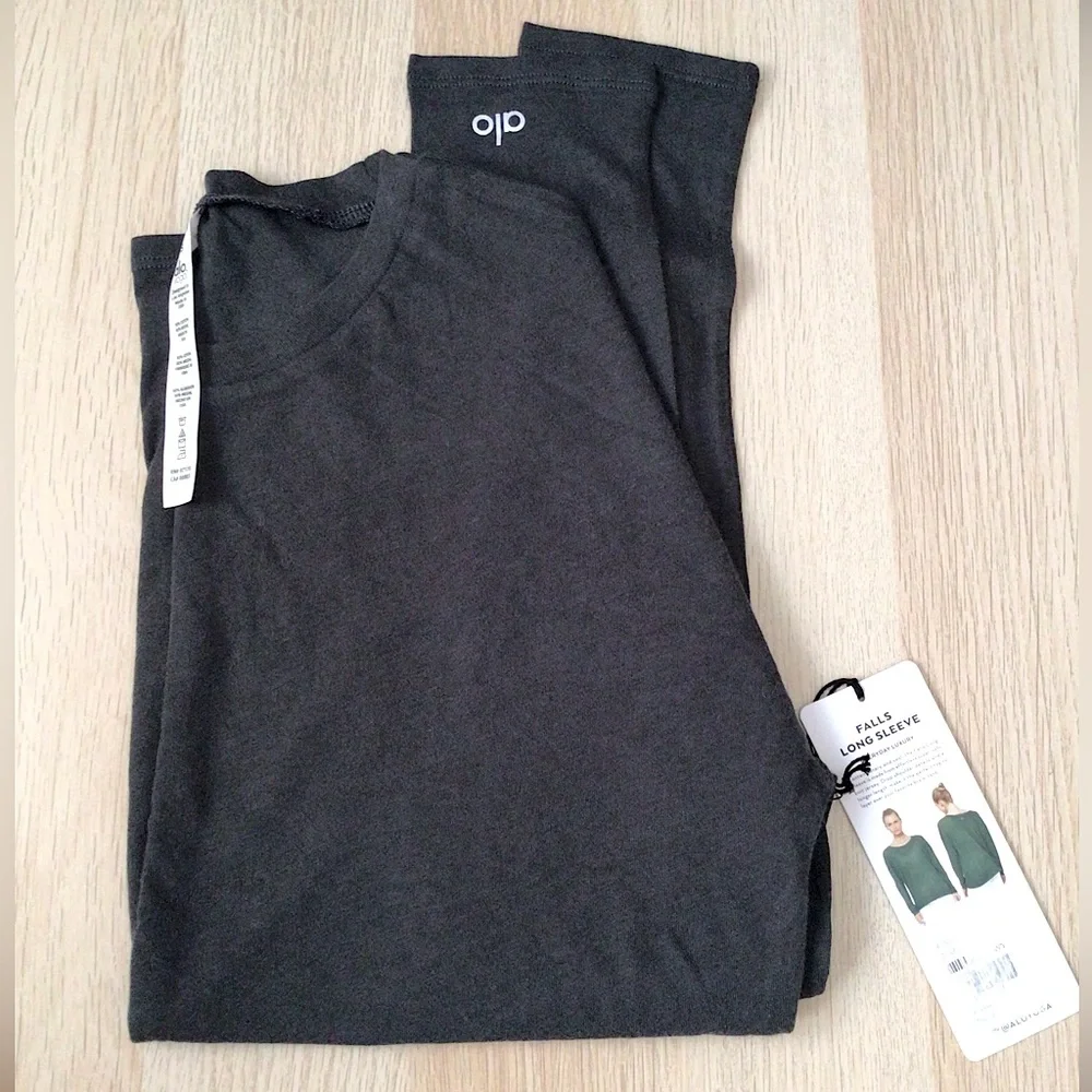 Alo Yoga Falls Long Sleeve Top